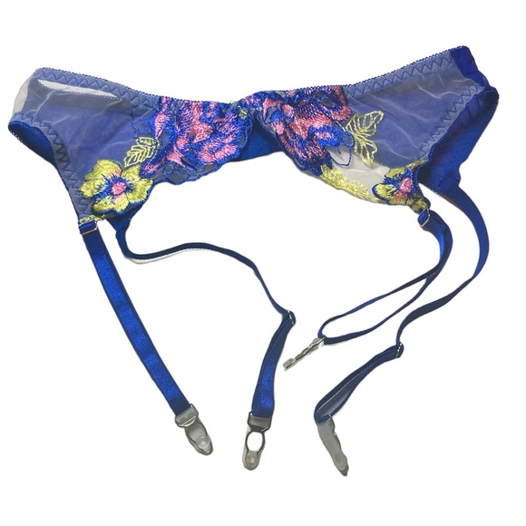 Kaei&Shi Floral Embroidered, Underwire, G-String, Garter Belt - Picture 2 of 7